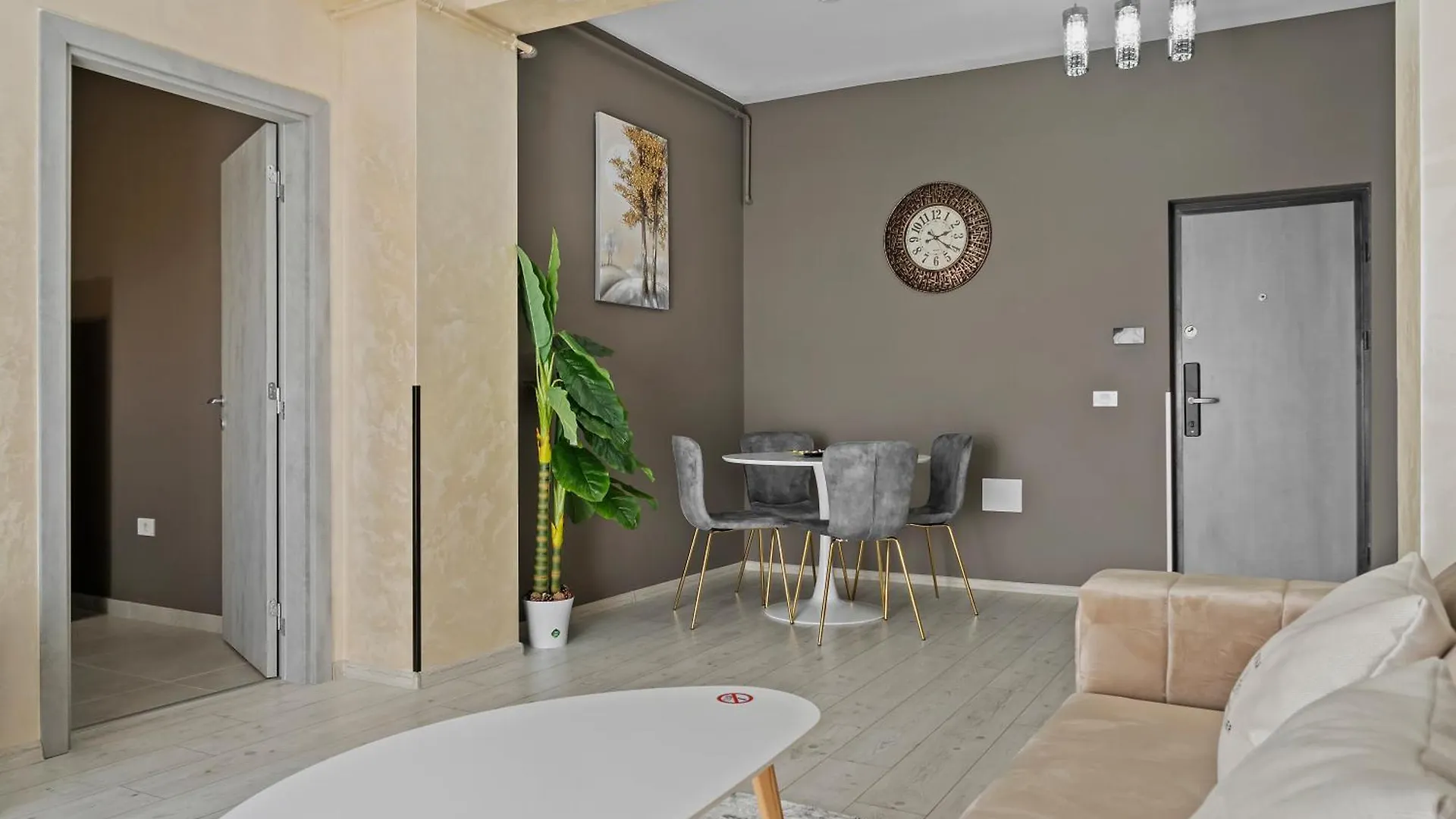 Unique Royal 28 Apartment Bucharest